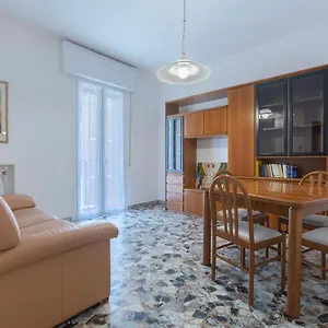  Appartamento A 500 Mt Dalla Certosa